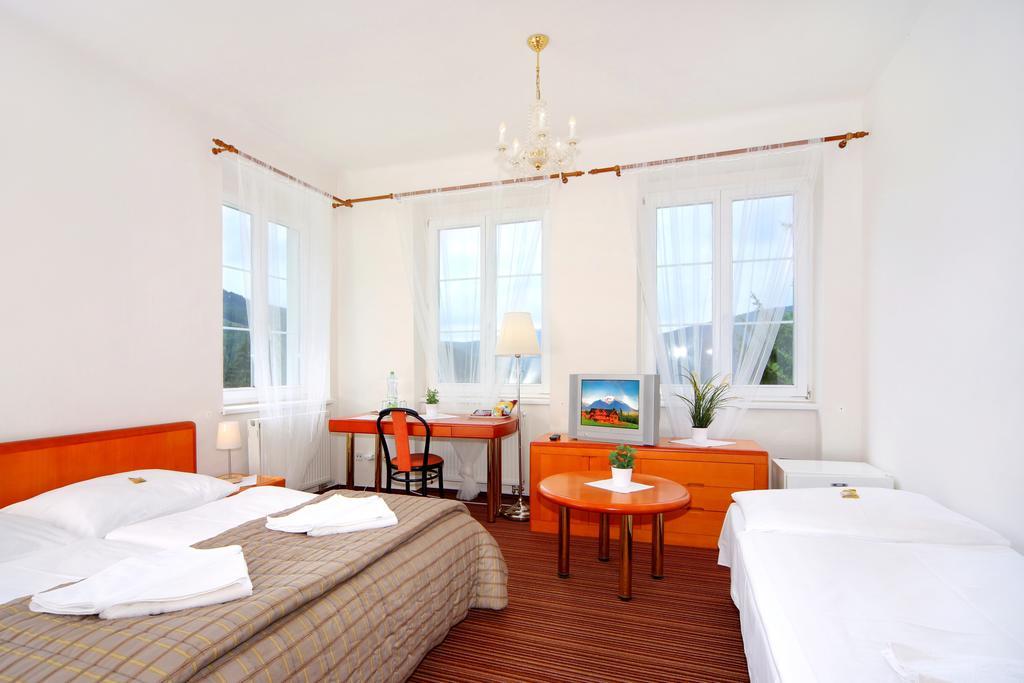 Palace Club Špindlerŭv Mlýn الغرفة الصورة