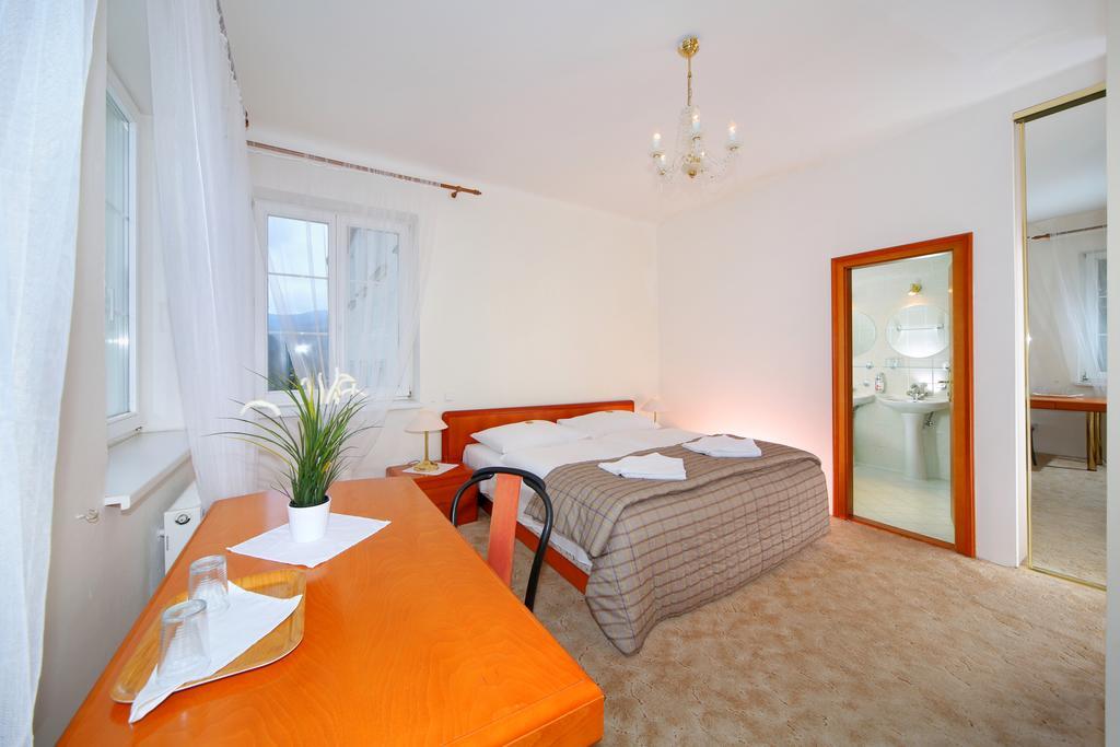 Palace Club Špindlerŭv Mlýn الغرفة الصورة