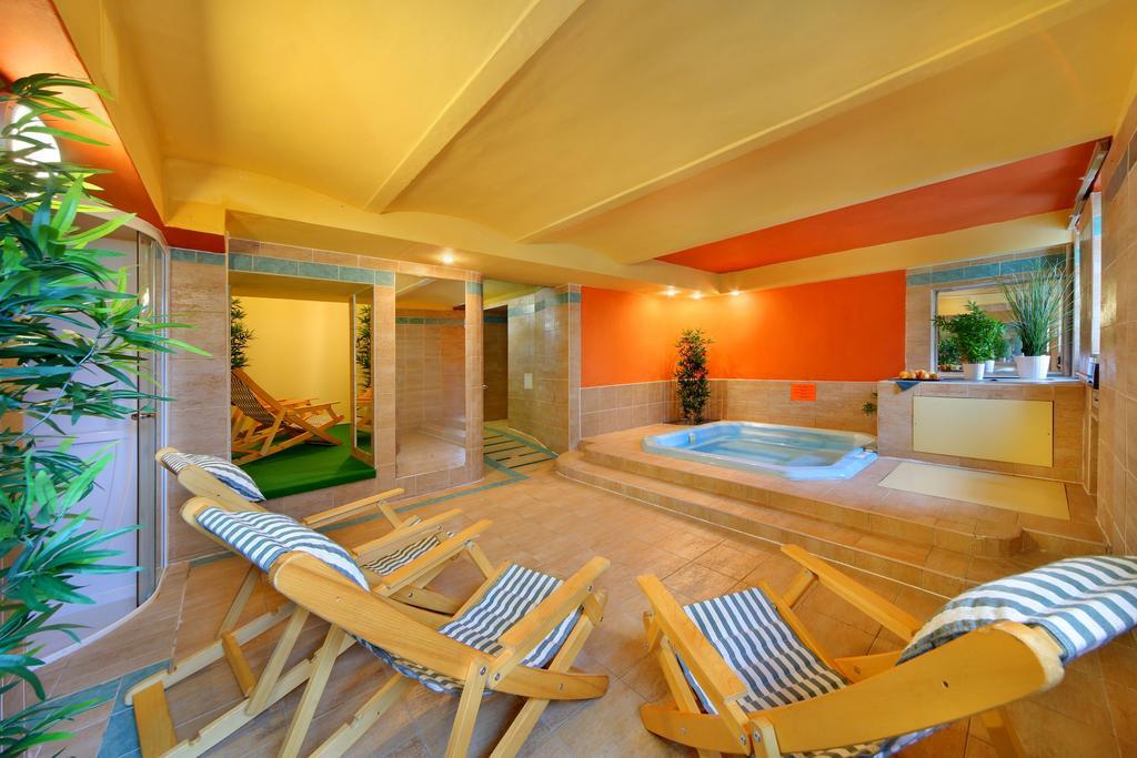 Palace Club Špindlerŭv Mlýn المظهر الخارجي الصورة